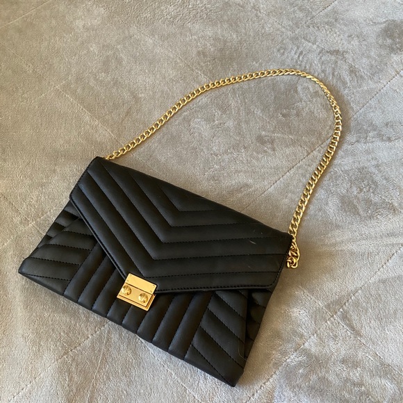 Purses - Picture 2 of 4